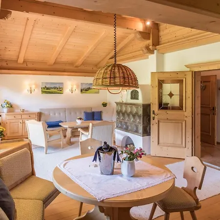 Neuhaus Apartament Kitzbühel
