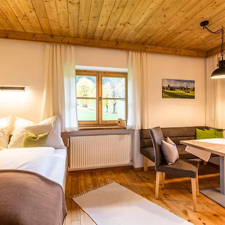 Neuhaus Apartment *