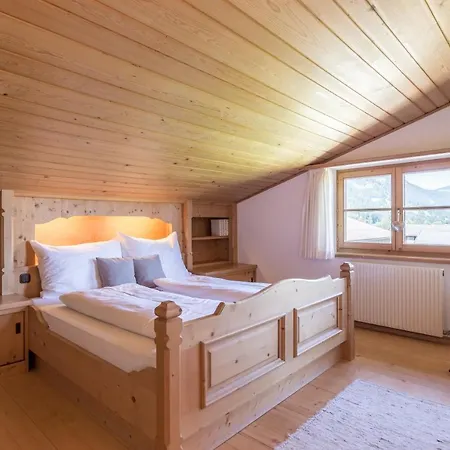 Neuhaus Daire Kitzbühel