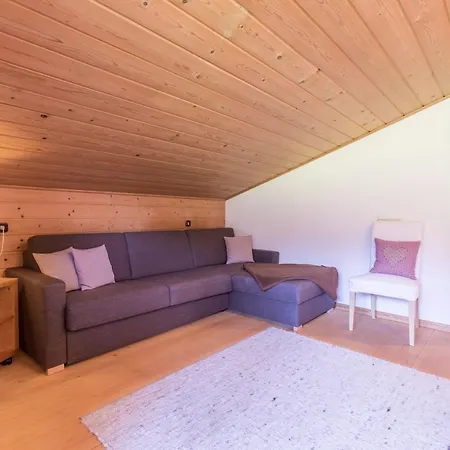 Neuhaus Daire