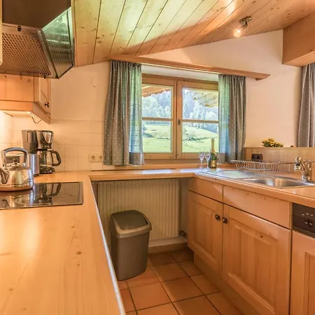 Neuhaus * Kitzbühel